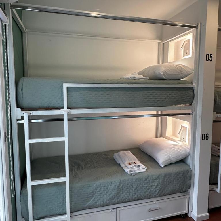 Pepe Hostel Boutique - Cama en habitación compartida mixta de 8 camas - 2