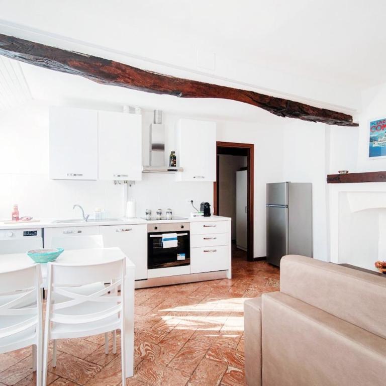 Design Apartment with Historic Beams Cotto Lombardo - One-Bedroom Apartment - 5
