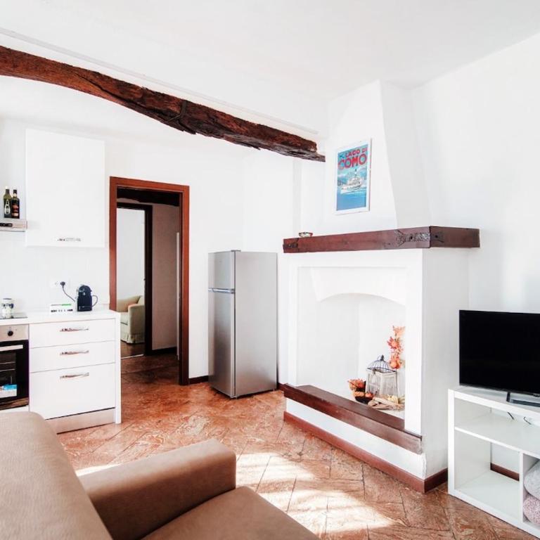 Design Apartment with Historic Beams Cotto Lombardo - One-Bedroom Apartment - 7