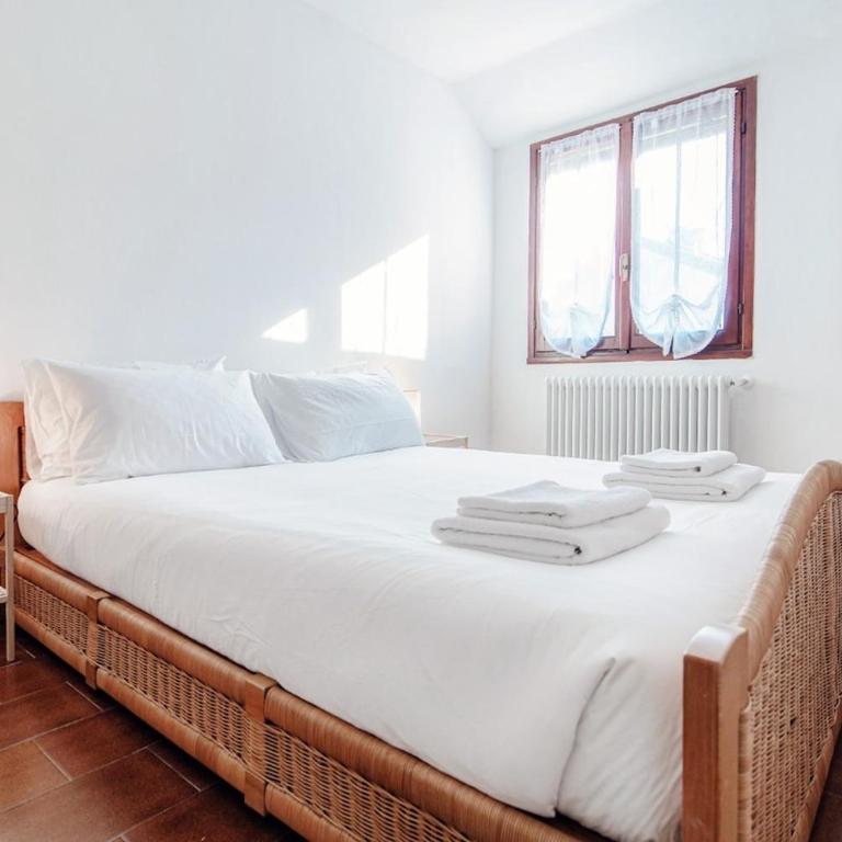 Design Apartment with Historic Beams Cotto Lombardo - One-Bedroom Apartment - 10