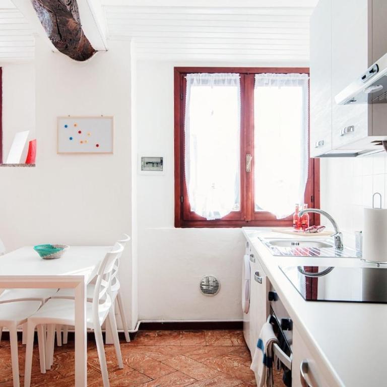 Design Apartment with Historic Beams Cotto Lombardo - One-Bedroom Apartment - 21