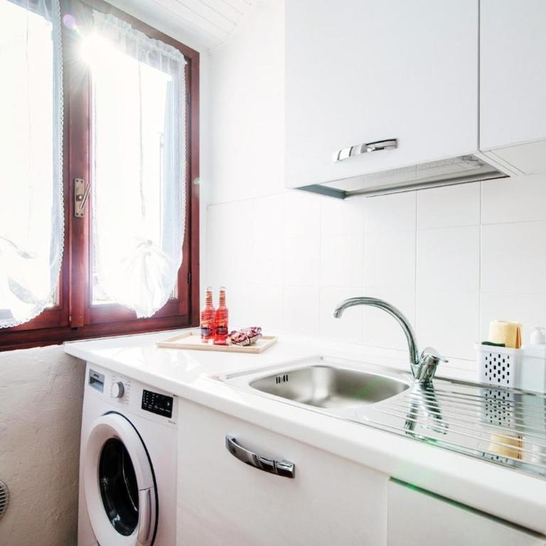 Design Apartment with Historic Beams Cotto Lombardo - One-Bedroom Apartment - 46
