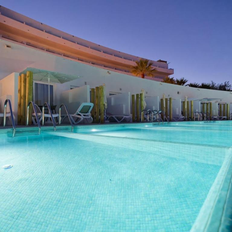 BLUESEA Golden Beach - Habitación Doble Estándar Swim Up - 4