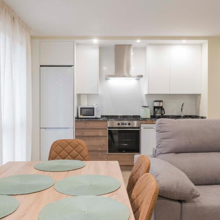 Apartamentos San Juan de los Reyes by Toledo AP - Apartamento de 2 dormitorios - 2