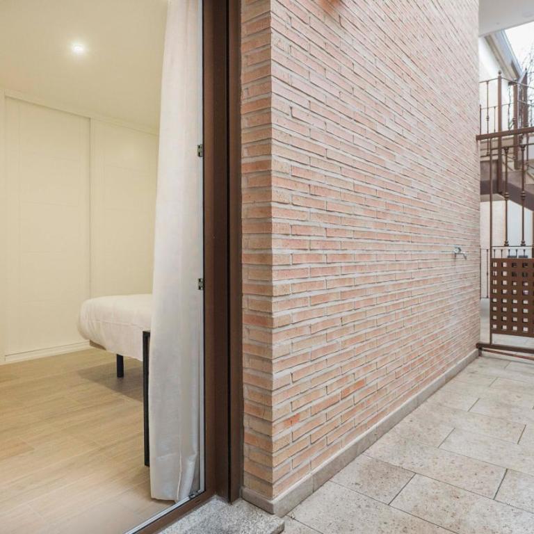 Apartamentos San Juan de los Reyes by Toledo AP - Apartamento de 2 dormitorios - 10