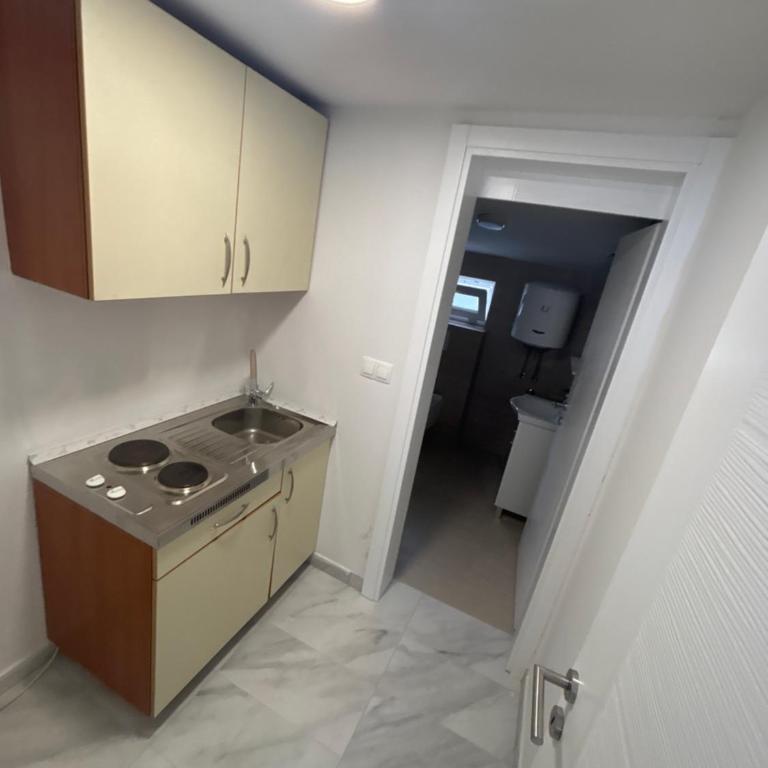 King - Two-Bedroom Apartment - 4