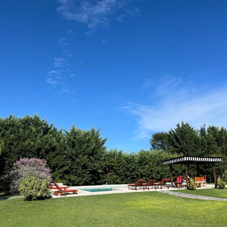 Casa con parque soñado, gran piscina, parrilla y CheckOut 18 hs! - Vacation Home - 99