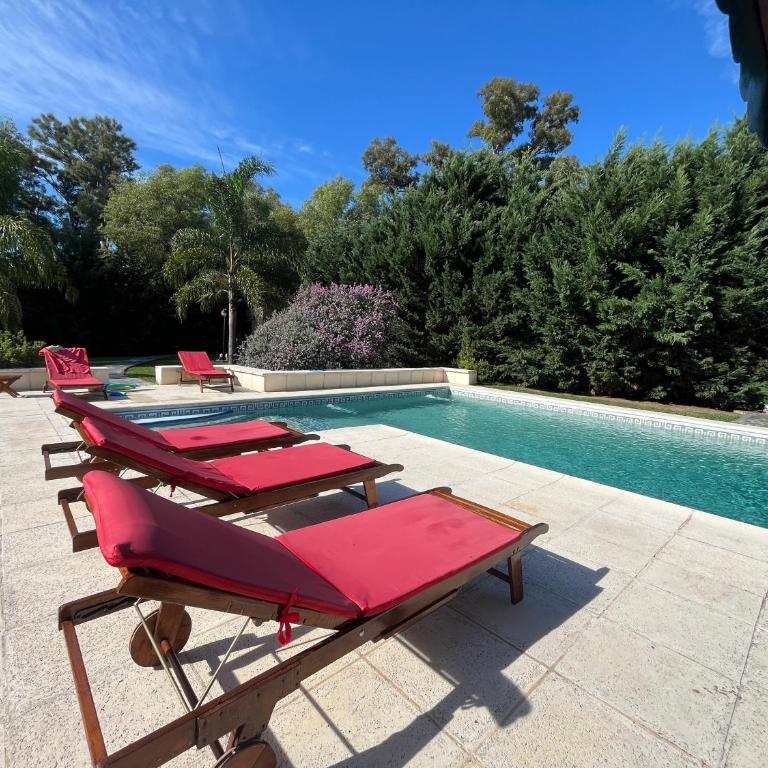 Casa con parque soñado, gran piscina, parrilla y CheckOut 18 hs! - Vacation Home - 7