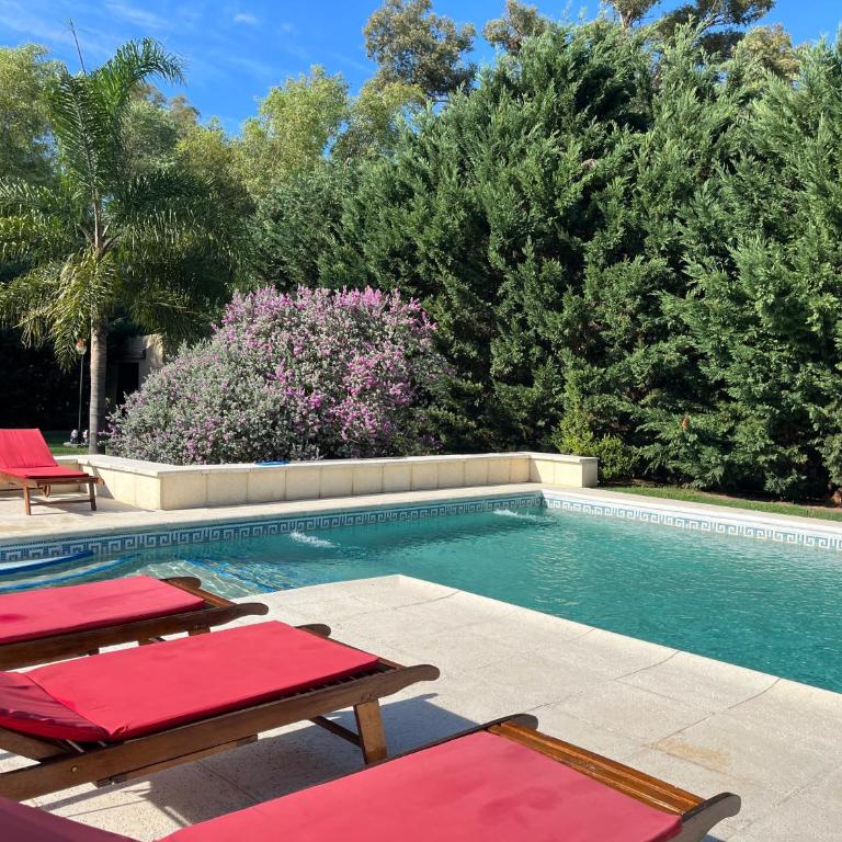 Casa con parque soñado, gran piscina, parrilla y CheckOut 18 hs! - Vacation Home - 9