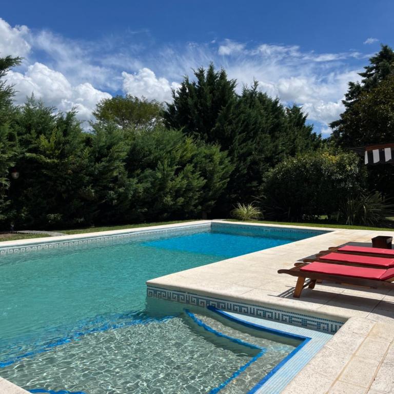 Casa con parque soñado, gran piscina, parrilla y CheckOut 18 hs! - Vacation Home - 19