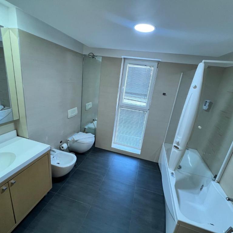 Studio Apartments Visit Point- Old town Sarajevo - Apartman s 1 Spavaćom Sobom i Balkonom - 3