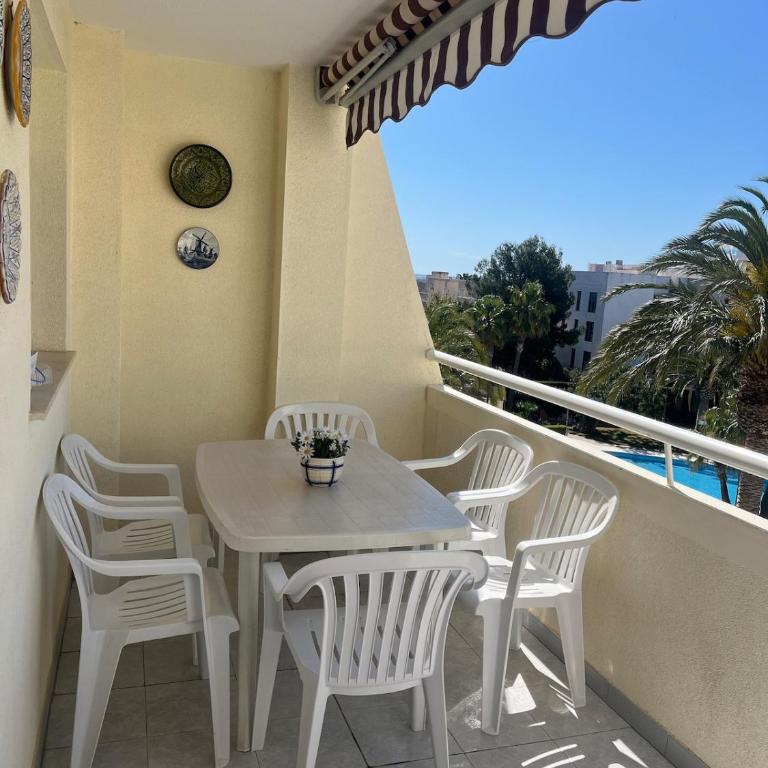 Complejo Las Terrazas - Three-Bedroom Apartment - 3