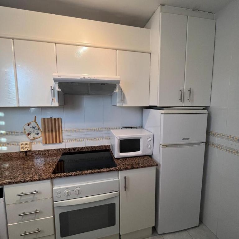 Complejo Las Terrazas - Three-Bedroom Apartment - 9