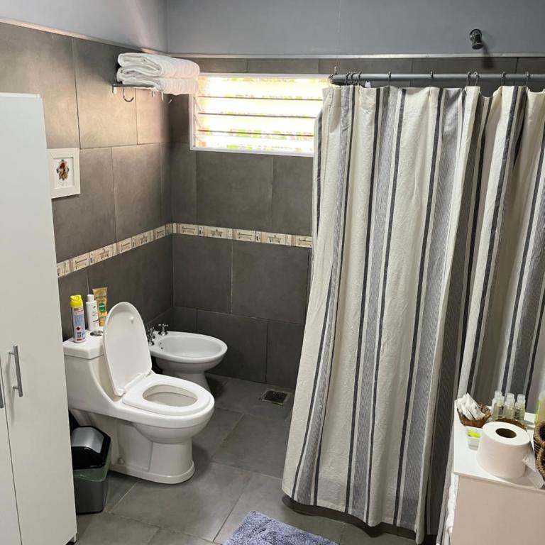 Casa con parque soñado, gran piscina, parrilla y CheckOut 18 hs! - Vacation Home - 51
