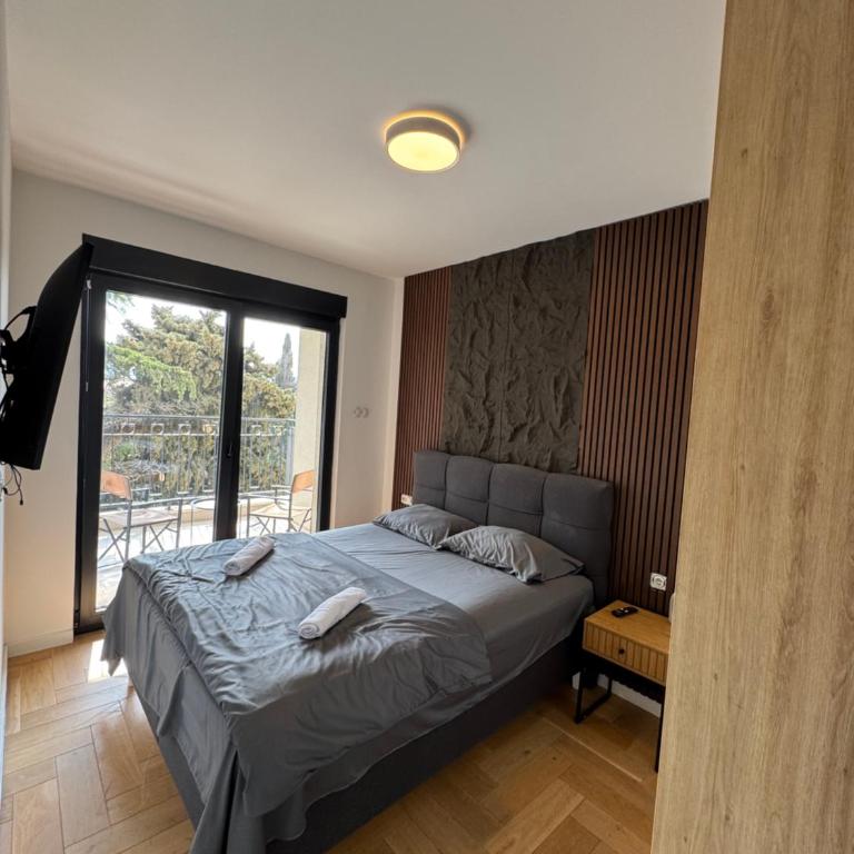 ToP-HILL - One-Bedroom Apartment - 8