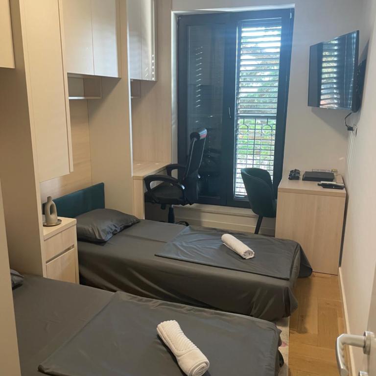 ToP-HILL - One-Bedroom Apartment - 11