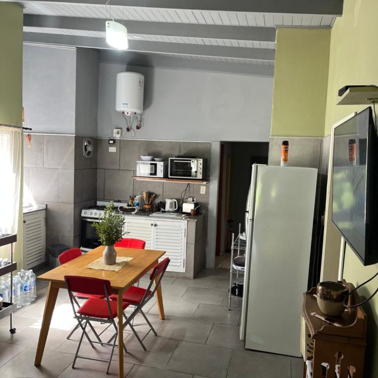 Casa con parque soñado, gran piscina, parrilla y CheckOut 18 hs! - Vacation Home - 54