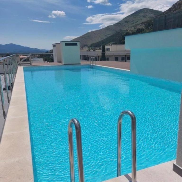 ToP-HILL - One-Bedroom Apartment - 18