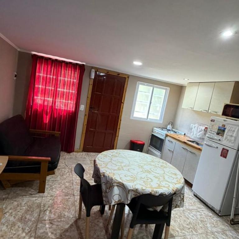 Toby - One-Bedroom House - 2