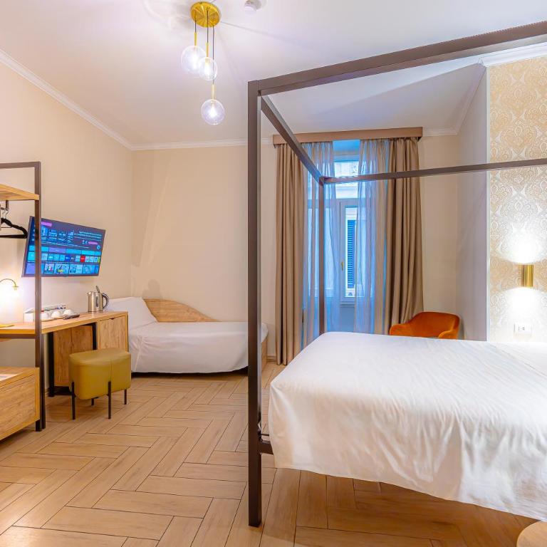 Four Rivers Suites - Chambre Triple Classique - 9