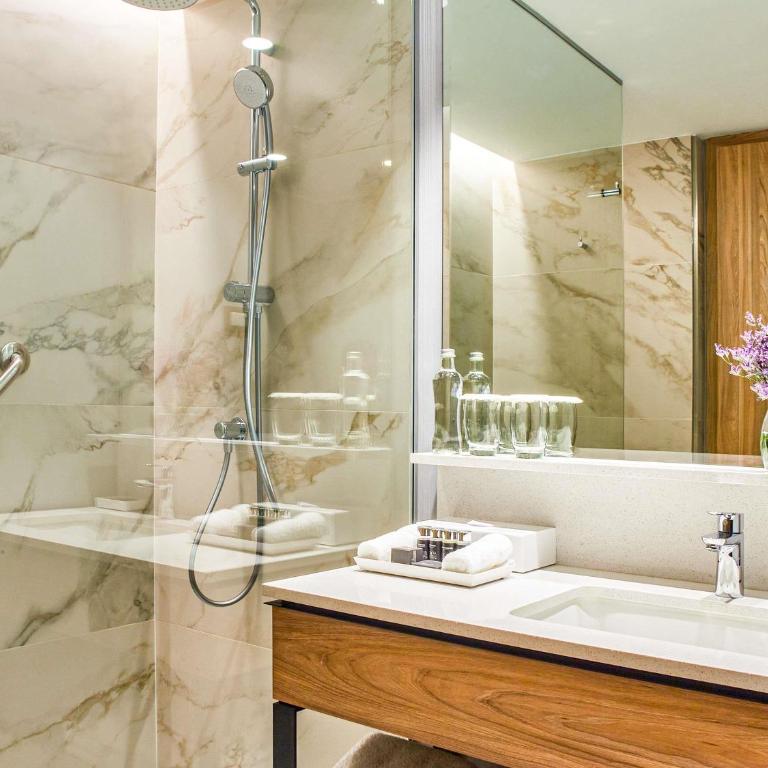 Pullman Lima Miraflores - Habitación Doble Deluxe - 2 camas dobles - 6