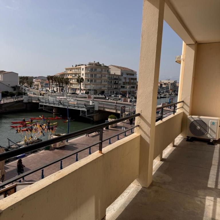 T2 Rénové Climatisé - Plage à Pied - 4 pers - Centre Palavas - Quai Paul Cunq - LaConciergerieByNina - Appartement 1 Chambre - 18
