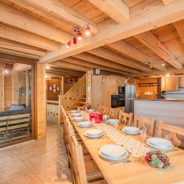 Chalet spacieux à Châtel pour 14 personnes avec sauna - FR-1-676-226 - Chalet - 1