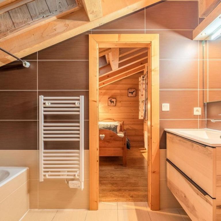 Chalet spacieux à Châtel pour 14 personnes avec sauna - FR-1-676-226 - Chalet - 13