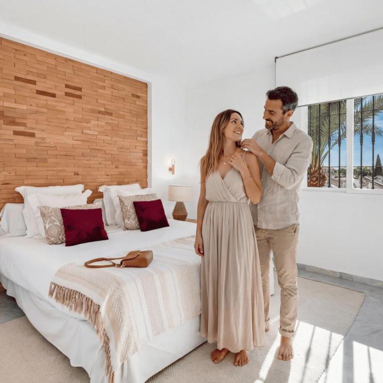 VACATION MARBELLA I Los Naranjos, Duplex Penthouse, Golf Lovers, Security, Swimming pool, Fastest WiFi with Rooftop and Terrace, Close to Puerto Banus - Three-Bedroom Apartment - 7
