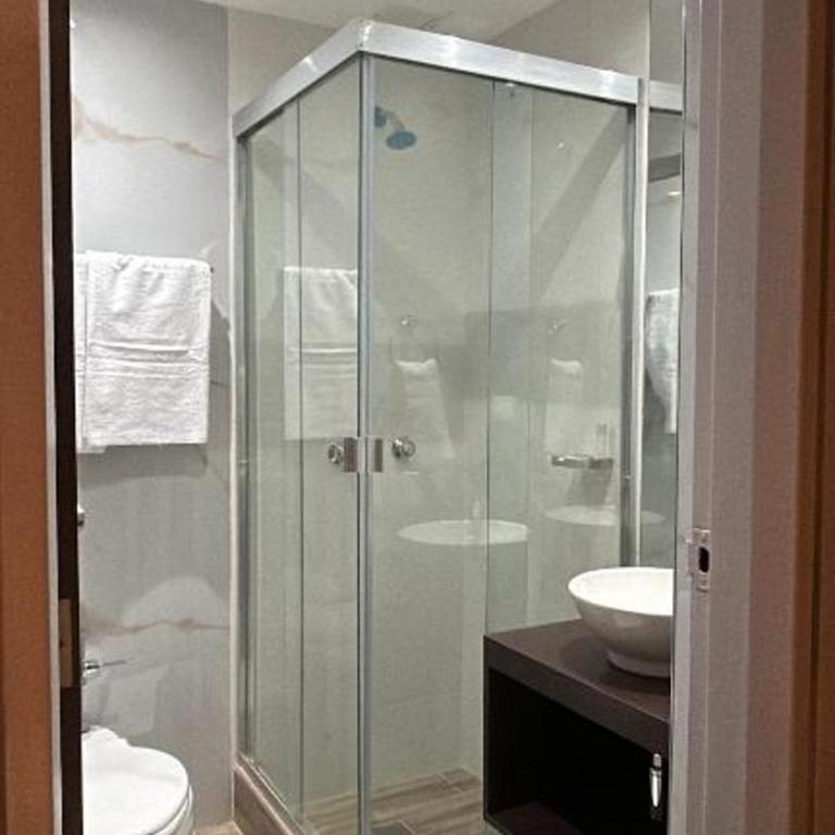 Hotel Grand Galaxie - Deluxe Triple Room - 7