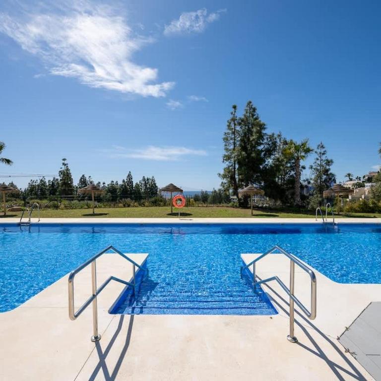 Bright Modern Apartment with Stunning Natural Views - Apartamento - 24