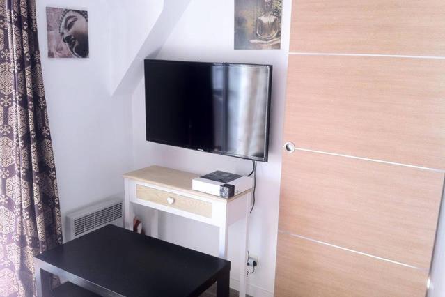 NICE FLAT 400 m FROM BEACH & CENTER - Appartement avec Terrasse - 2