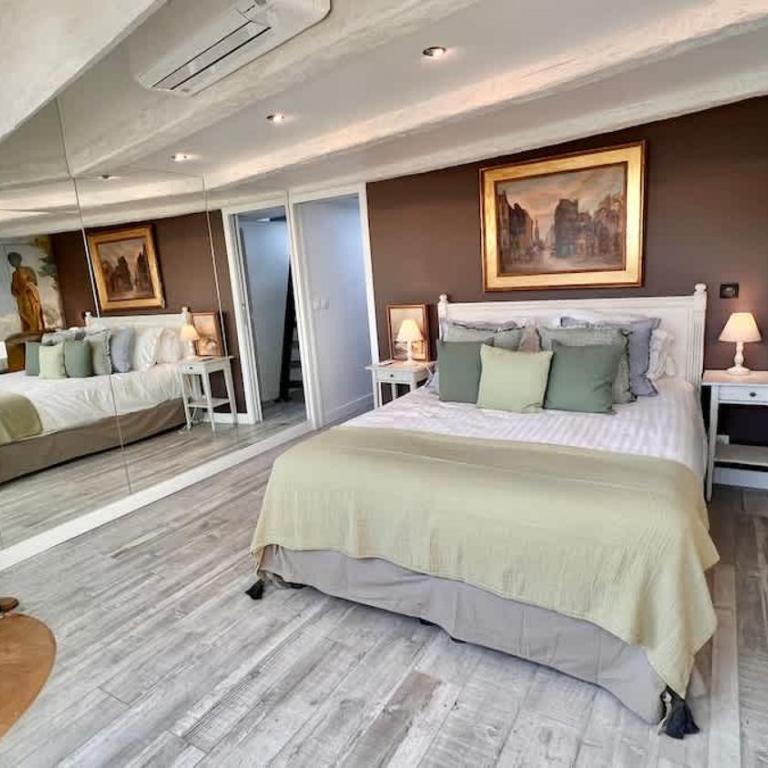 Rooftop Garden Triplex With AC Over Notre - Dame - Appartamento - 15