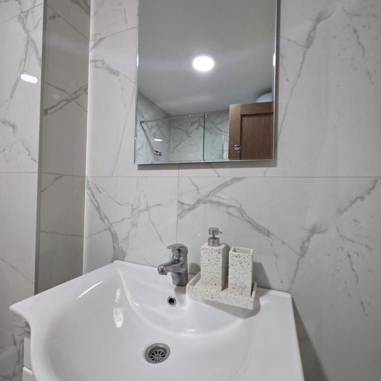Aura Jugodrvo Apartman - One-Bedroom Apartment - 8