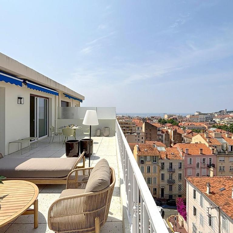 Penthouse Terrasse vue mer Garage Palais à pied - Appartement 2 Chambres - 28