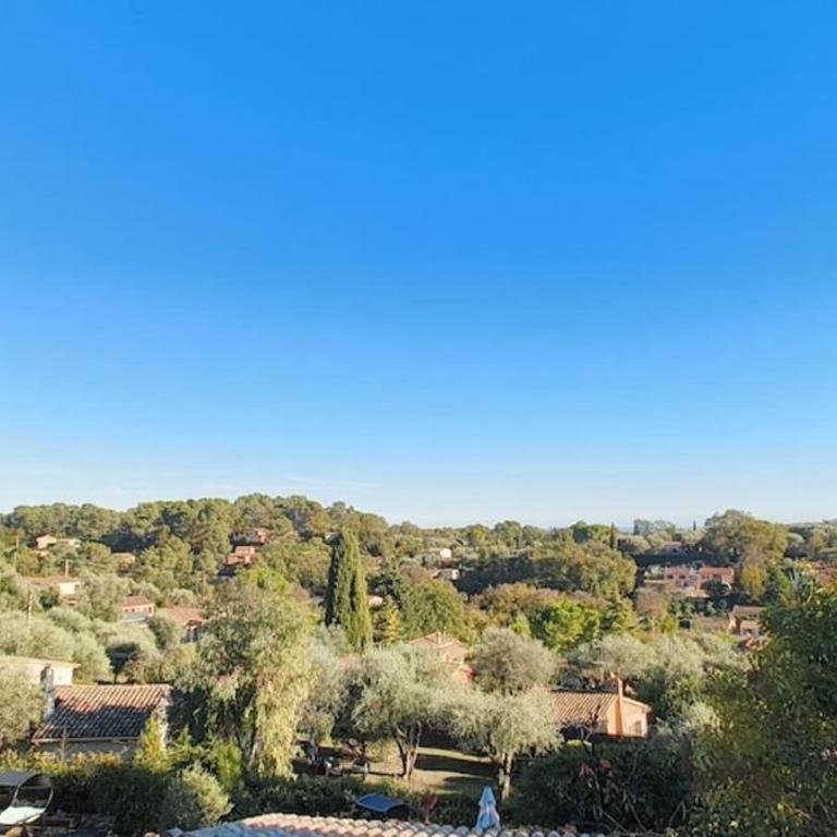 Grande villa conviviale et lumineuse avec piscine - Maison de Vacances - 20