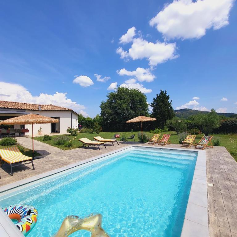 Villa 5 étoiles, 9p, 4ch, piscine chauffée d'avril à octobre inclus 'CASA FAMILIA' - Villa avec Piscine Privée - 61