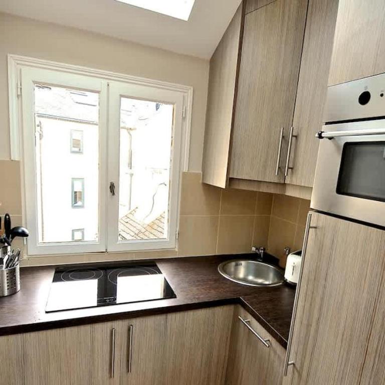 A Duplex In The Sky - AC - Appartamento - 11