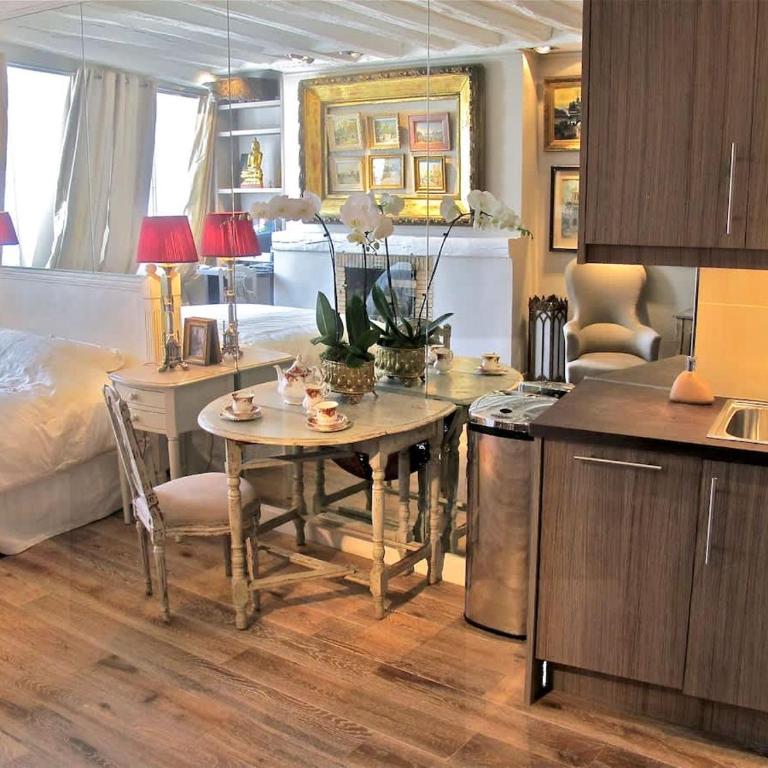 A Duplex In The Sky - AC - Appartamento - 25