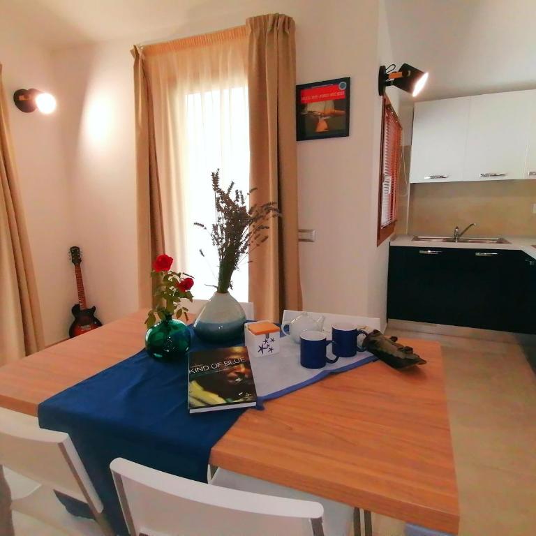 Spanish Blue - Appartamento con 1 Camera da Letto, Balcone e Vista Montagna - 11