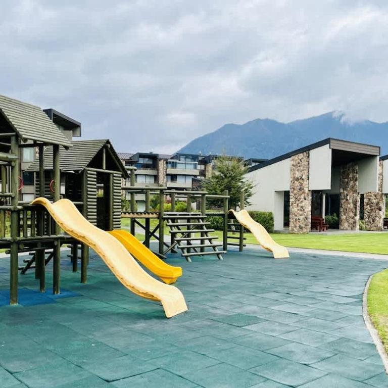 Urbano Costa Pucon - BBQ Laundry Parking Pool Wifi - Three-Bedroom Apartment - 48
