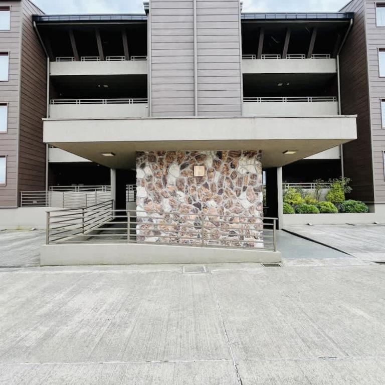 Urbano Costa Pucon - BBQ Laundry Parking Pool Wifi - Three-Bedroom Apartment - 10