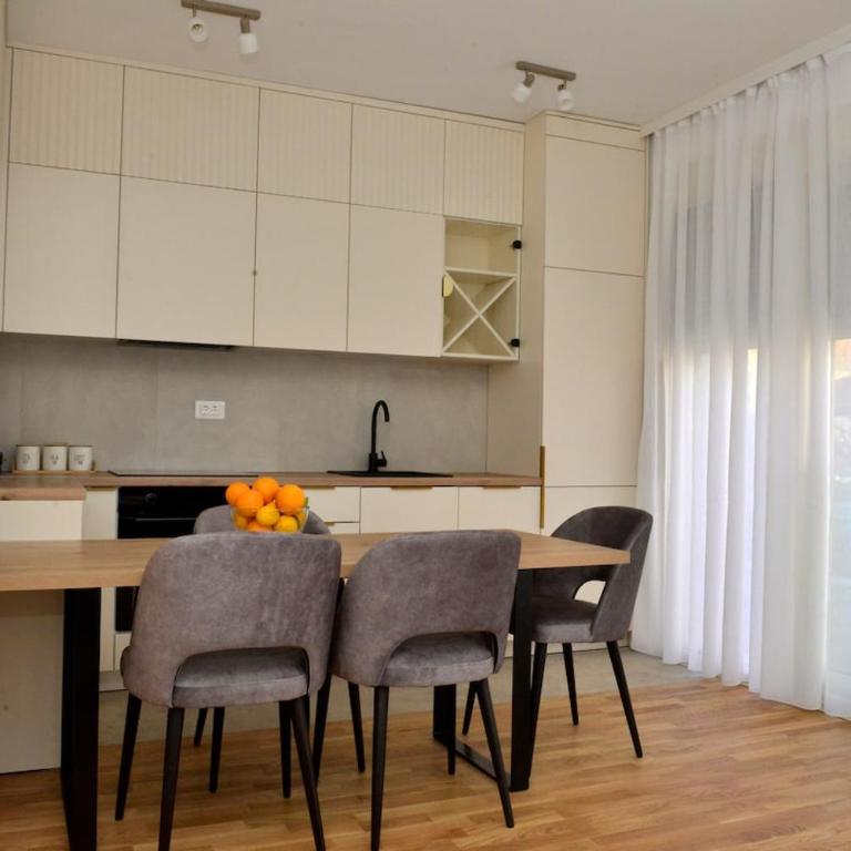 Lux T-residence - One-Bedroom Deluxe Apartment - 6