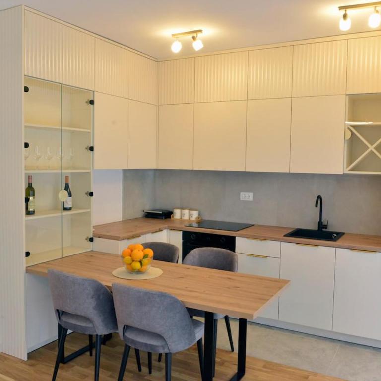 Lux T-residence - One-Bedroom Deluxe Apartment - 40
