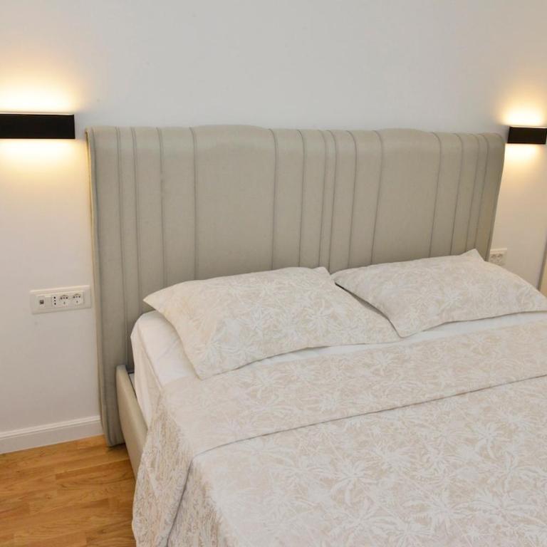 Lux T-residence - One-Bedroom Deluxe Apartment - 46