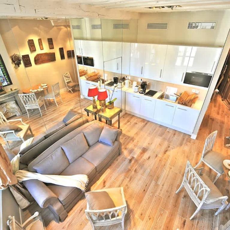 Charming Two Bedroom with AC At Notre - Dame - Appartamento - 14