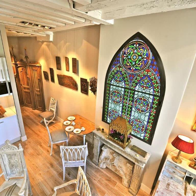 Charming Two Bedroom with AC At Notre - Dame - Appartamento - 22