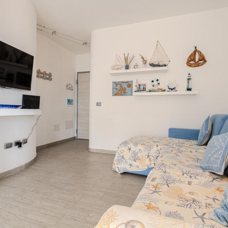 LaureLiving Holiday Home Bellavista Caprera - Appartamento con 2 Camere da Letto - 7