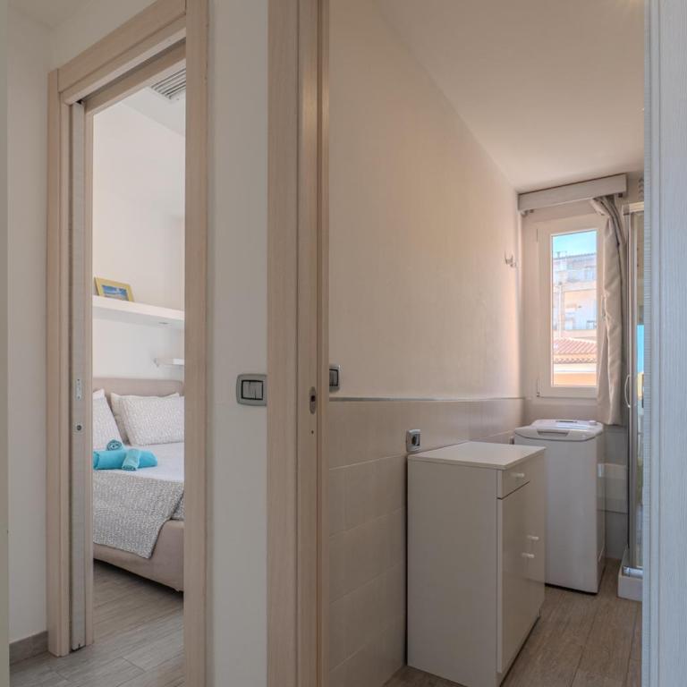 LaureLiving Holiday Home Bellavista Caprera - Appartamento con 2 Camere da Letto - 11