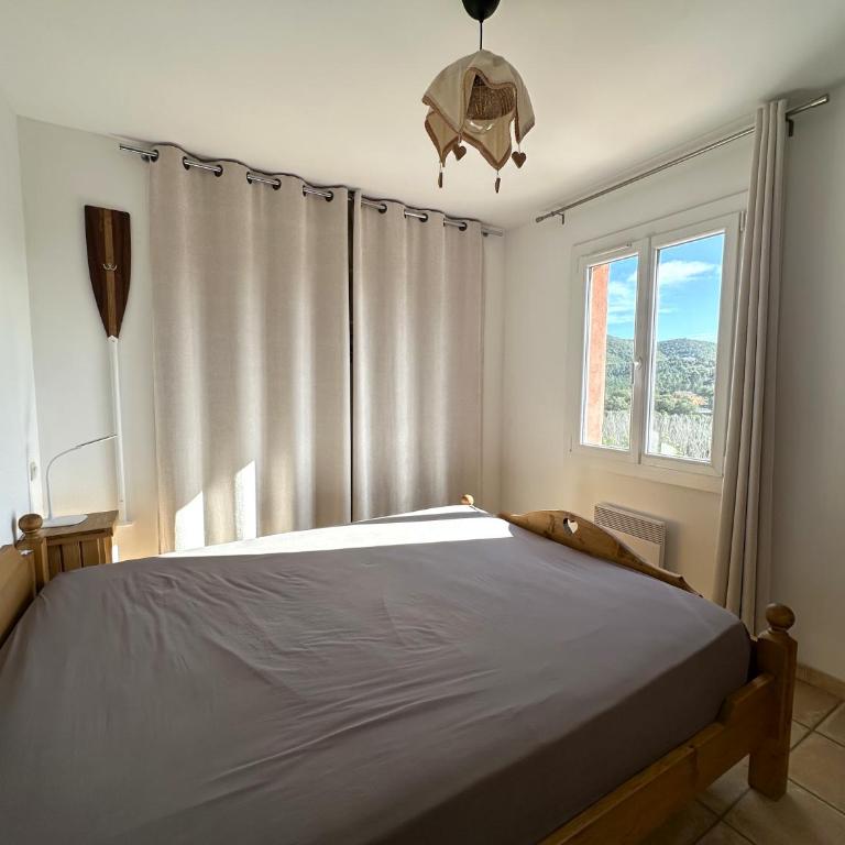 Villa Paloma pour 6 personnes avec piscine privée, à deux pas du Golf de Valcros, à La Londe-Les-Maures - Casa - 19
